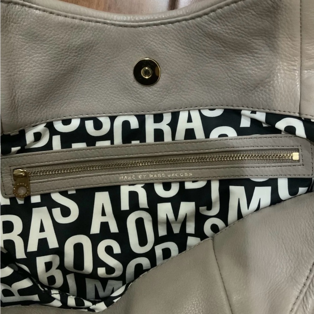Perfect condition Leather handbag - Picture 8 of 11